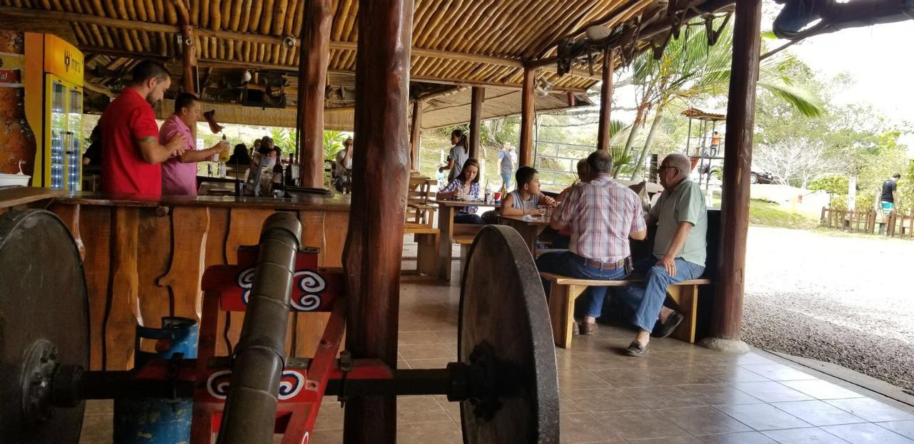 Hotel Hacienda El Rodeo Vueltas Exteriér fotografie